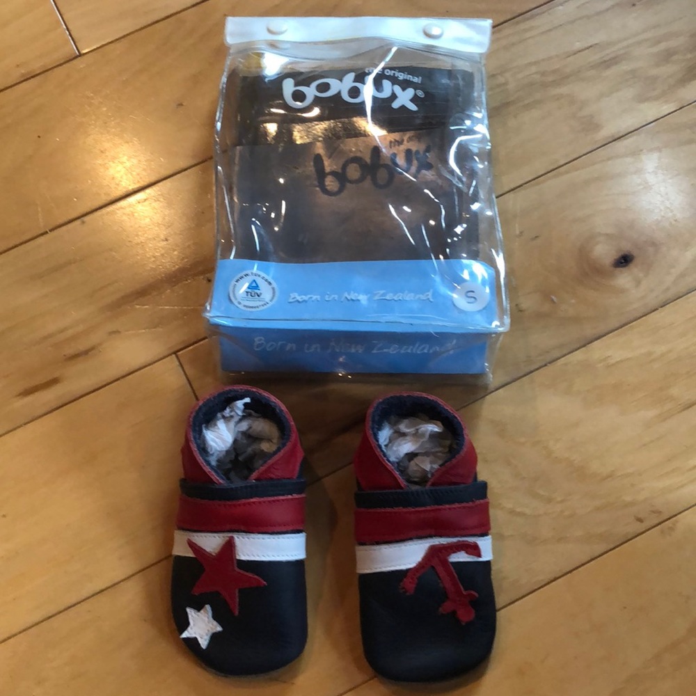 Boys Bobux shoes